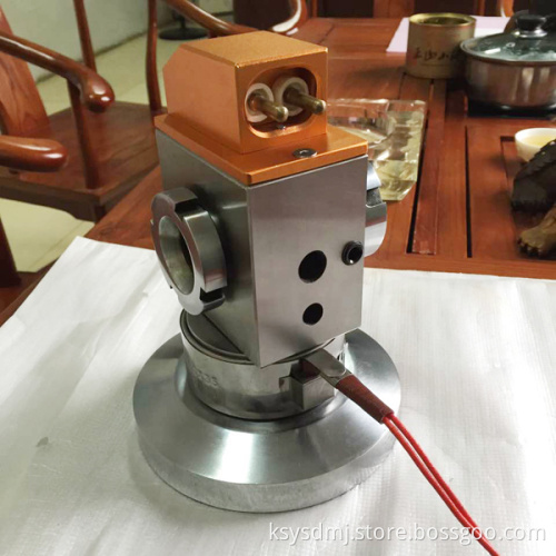extrusion head for extrusion line